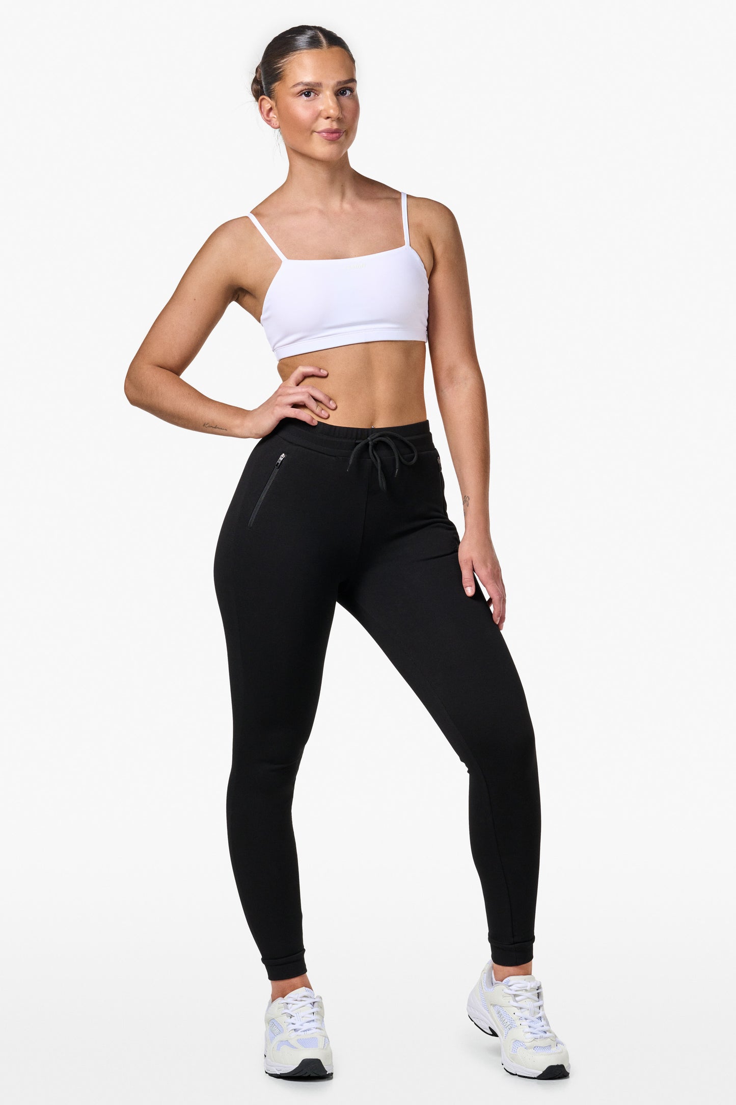 Black Fit Jogger - for dame - Famme - Jogger