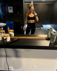 Sculpt Halterneck Sports Bra